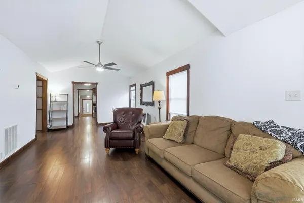 $279,000 | 1339 Clark Avenue, Bluffton, IN 46714