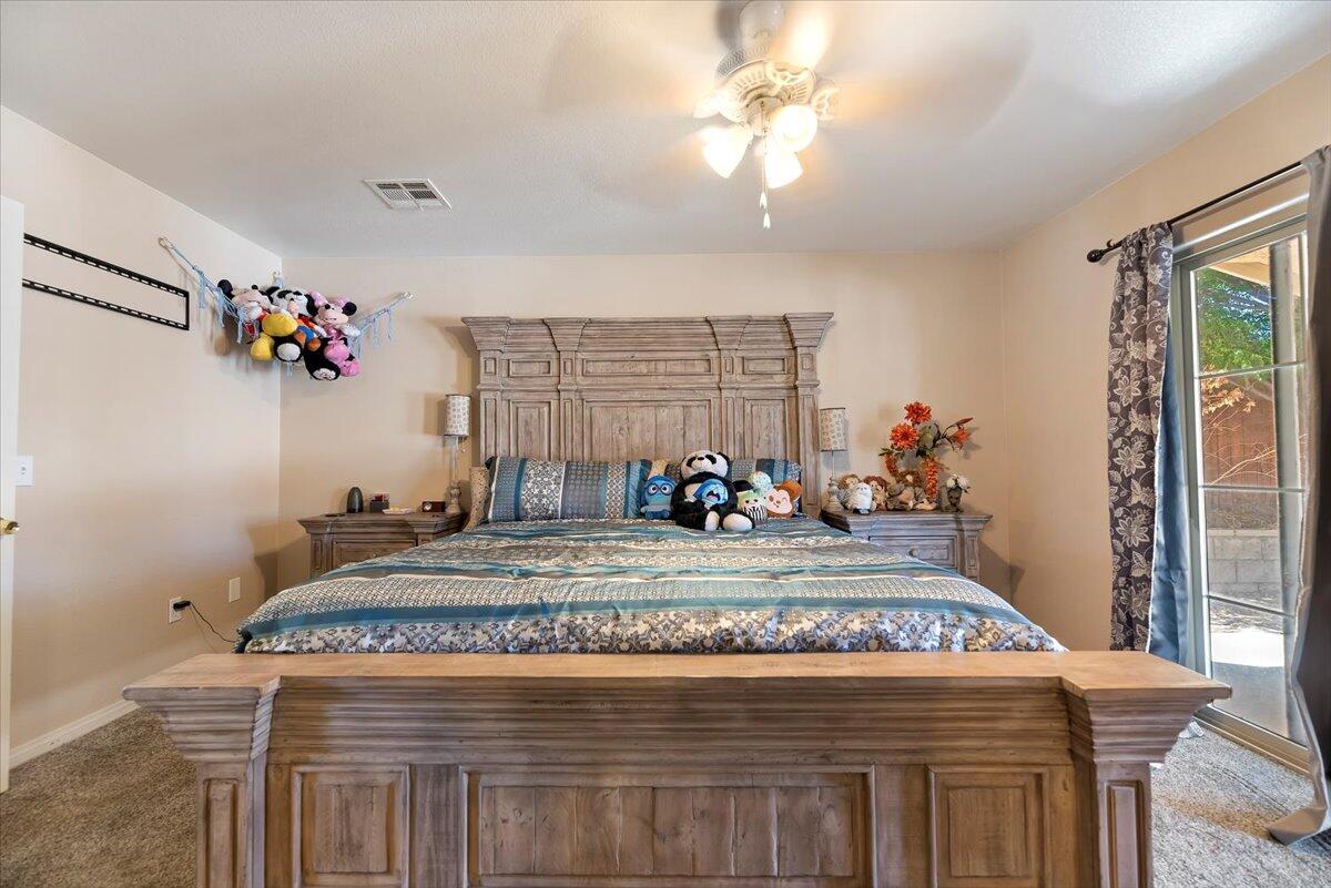 7562 Inca Trail Yucca Valley, CA 92284 - Photo 24 of 46 27-Primary Bedroom