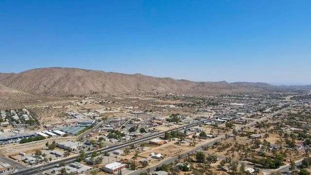 $360,000 | 7562 Inca Trail, Yucca Valley, CA 92284