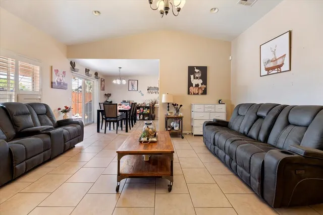 $360,000 | 7562 Inca Trail, Yucca Valley, CA 92284