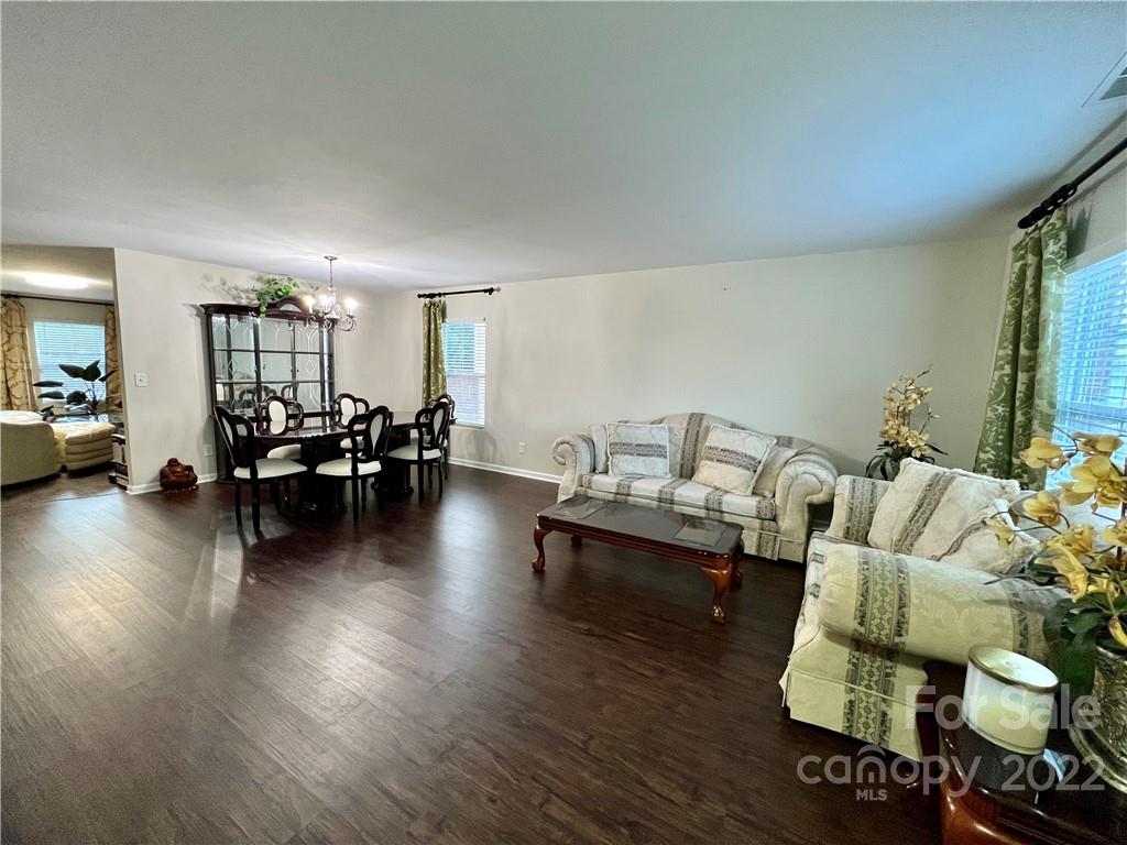 8708 Chalkstone Road Charlotte, NC 28216 - Photo 4 of 14 Gallery Image 4