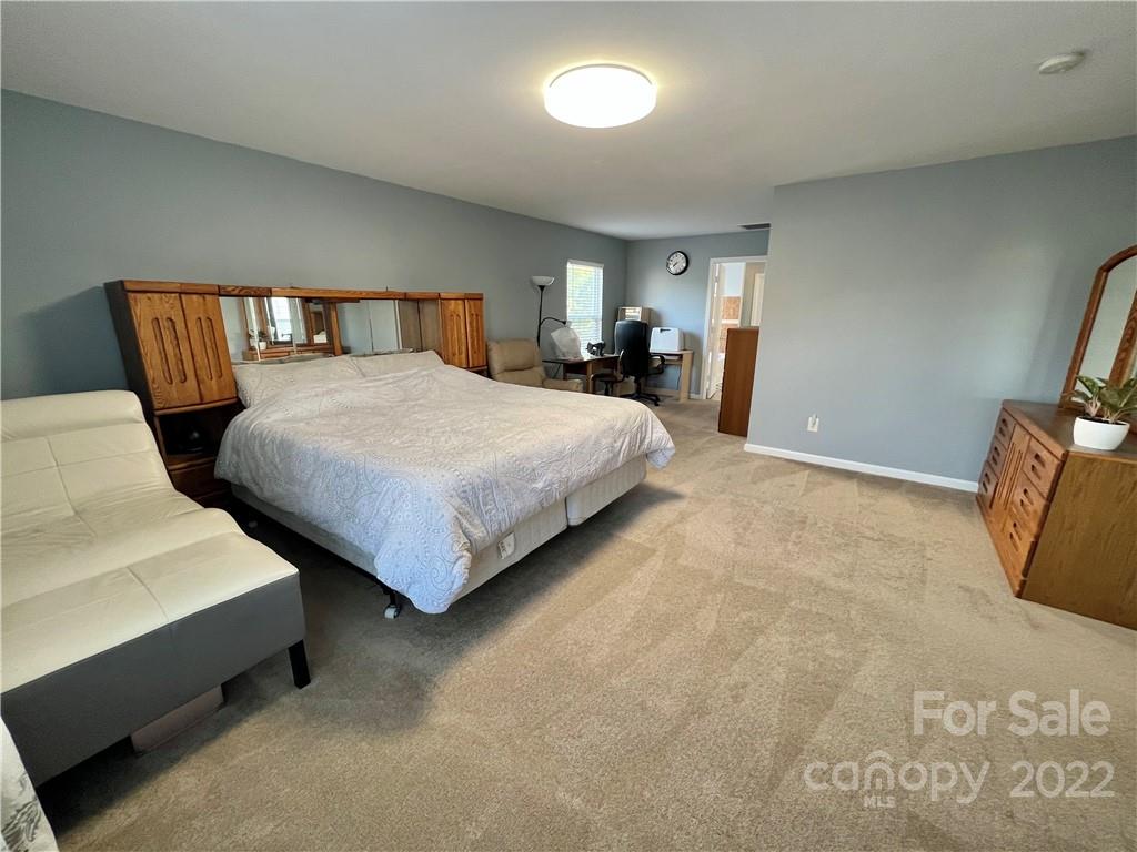 8708 Chalkstone Road Charlotte, NC 28216 - Photo 10 of 14 Gallery Image 10