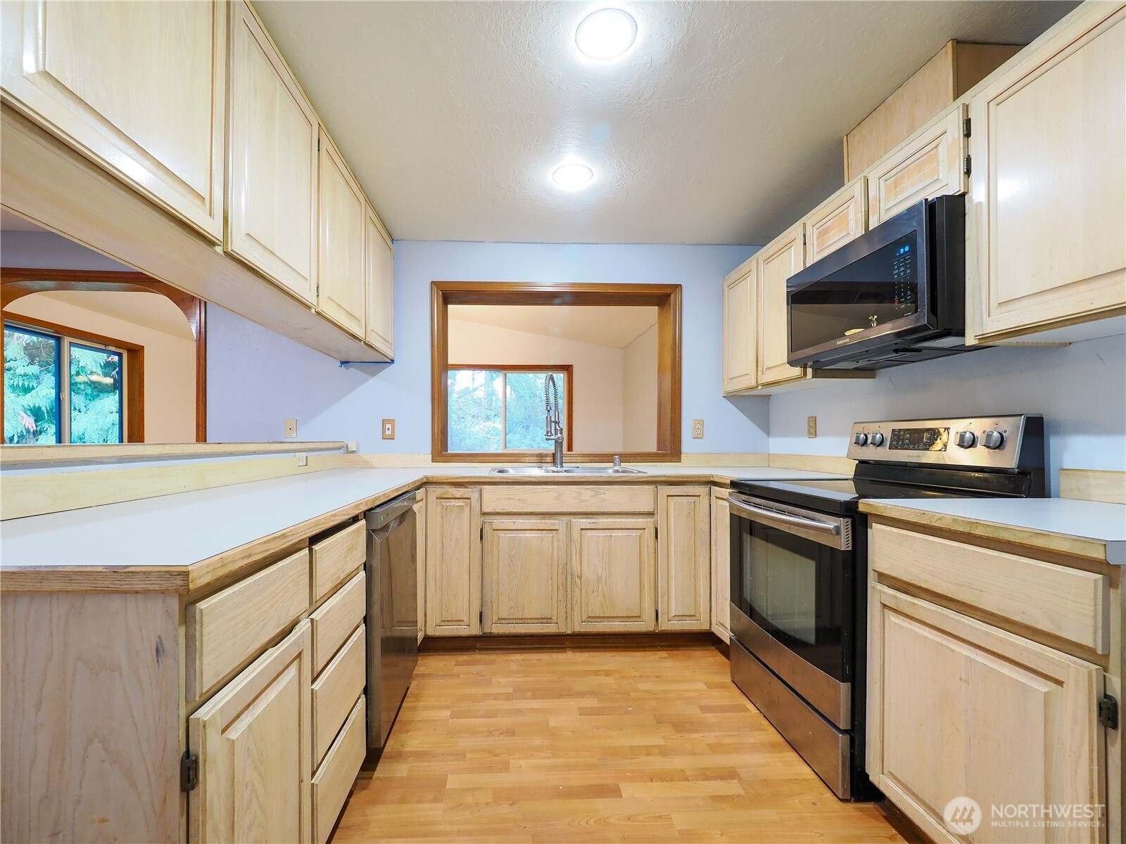26081 Tytler Road Northeast Poulsbo, WA 98370 - Photo 7 of 32