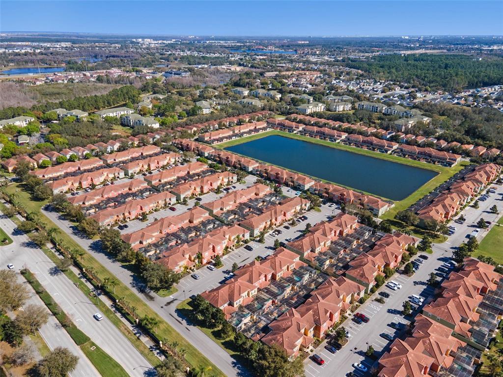8957 Sugar Palm Road Kissimmee, FL 34747 - Photo 67 of 68 an aerial view of city and lake