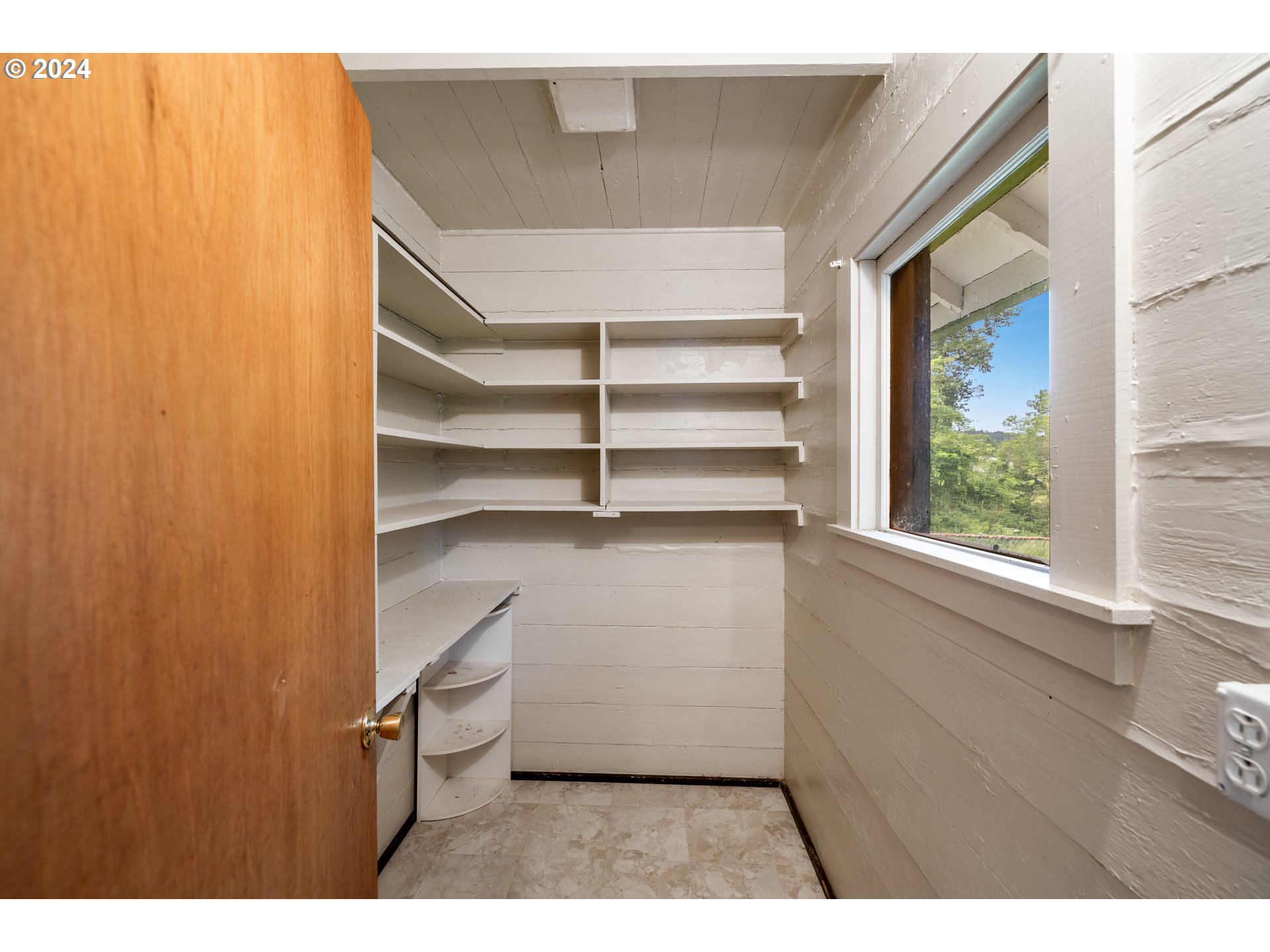 140 Southeast Lamson Street Willamina, OR 97396 - Photo 24 of 46 a view of walk in closet with empty racks