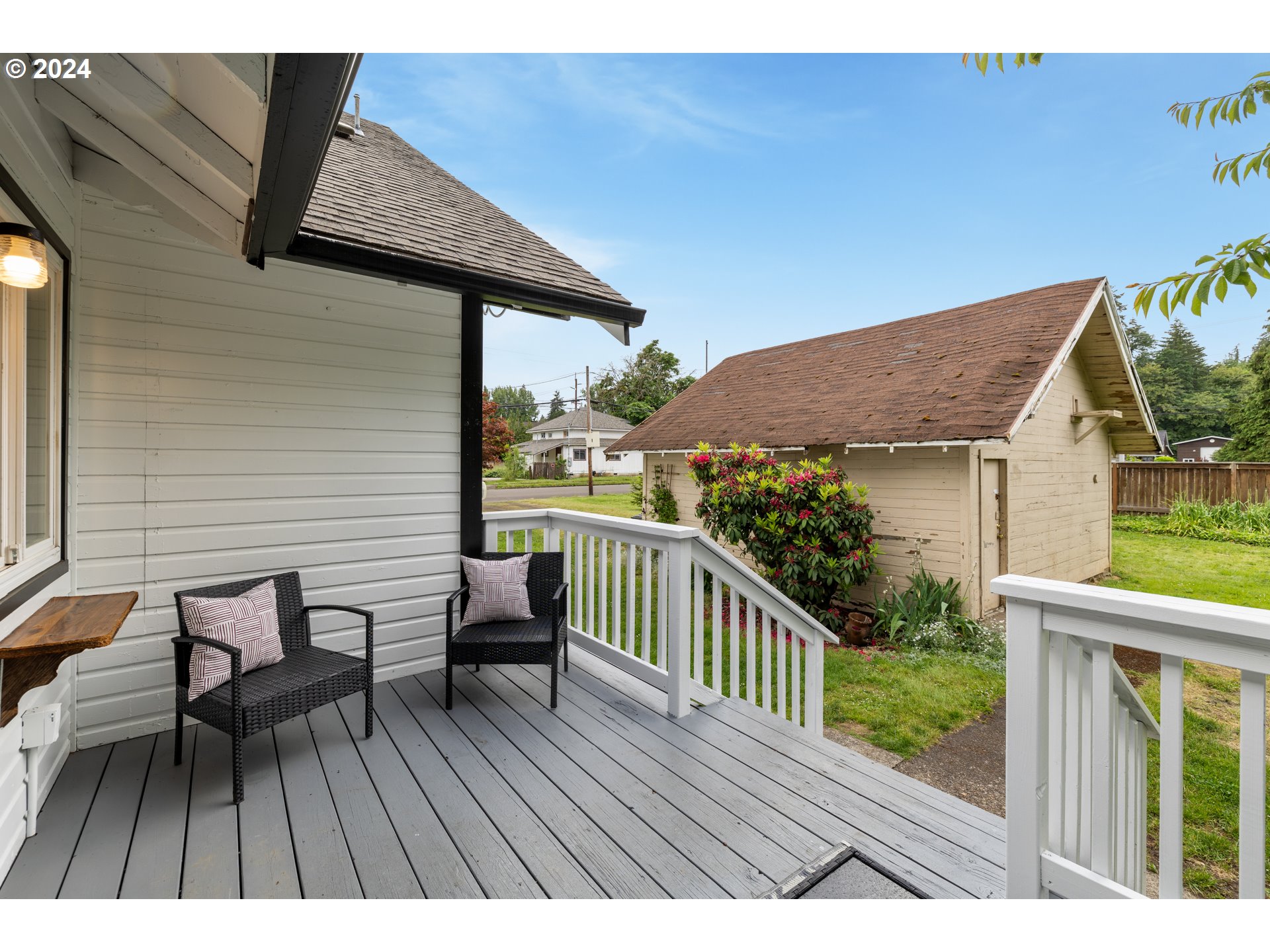 140 Southeast Lamson Street Willamina, OR 97396 - Photo 25 of 46 a view of deck with patio