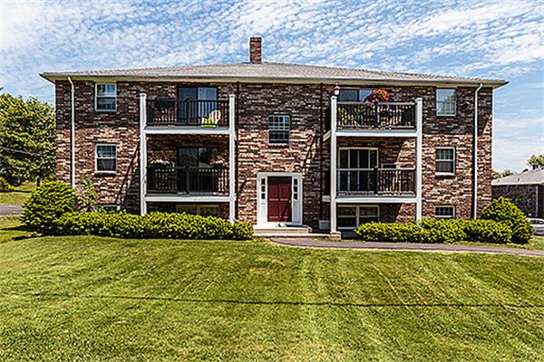 4 Walker Road, Unit 8 North Andover, MA 01845 - Photo 13 of 16 Gallery Image 13