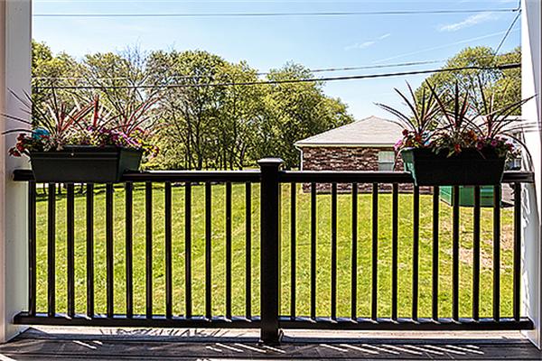 4 Walker Road, Unit 8 North Andover, MA 01845 - Photo 4 of 16 Gallery Image 4