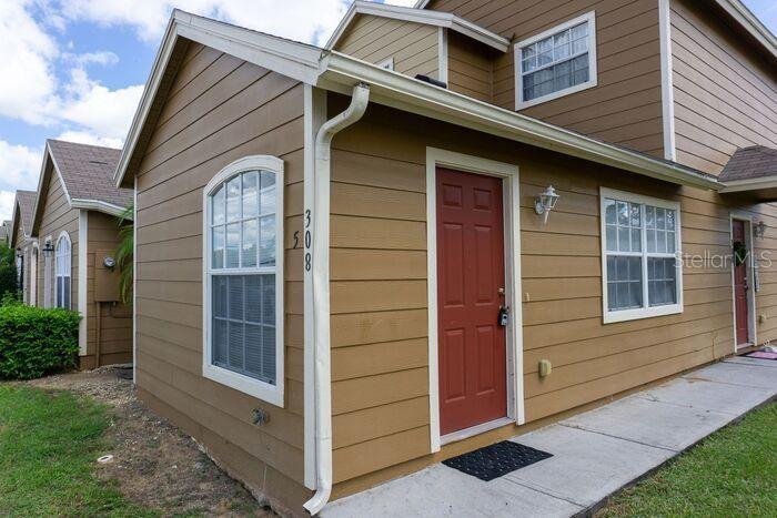 308 Australian Way, Unit B Davenport, FL 33897 - Photo 1 of 9