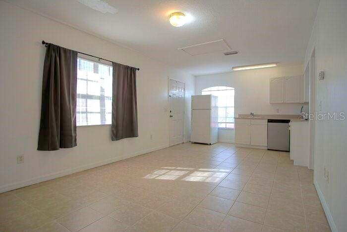 308 Australian Way, Unit B Davenport, FL 33897 - Photo 4 of 9