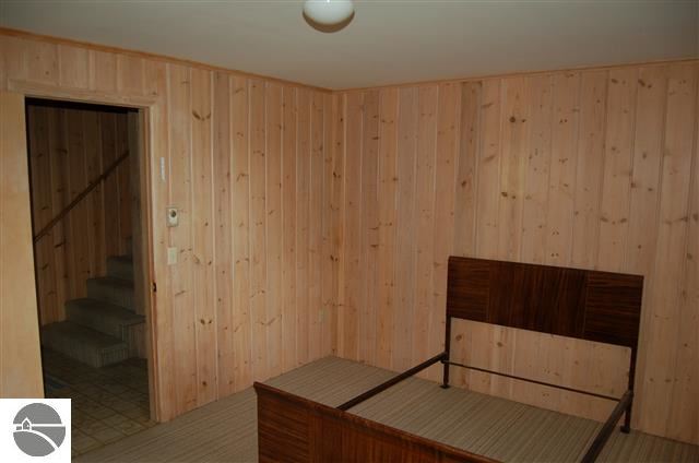 1682 Moulton Road Kewadin, MI 49648 - Photo 19 of 33 1810391-18.JPG
