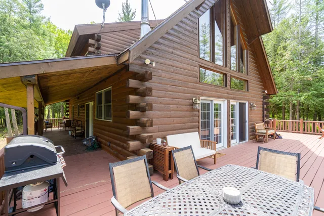 $620,000 | 20850 210th Avenue, Tustin, MI 49688