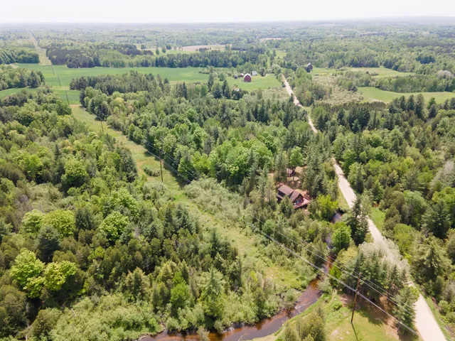 $620,000 | 20850 210th Avenue, Tustin, MI 49688