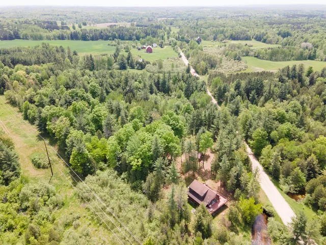 $620,000 | 20850 210th Avenue, Tustin, MI 49688