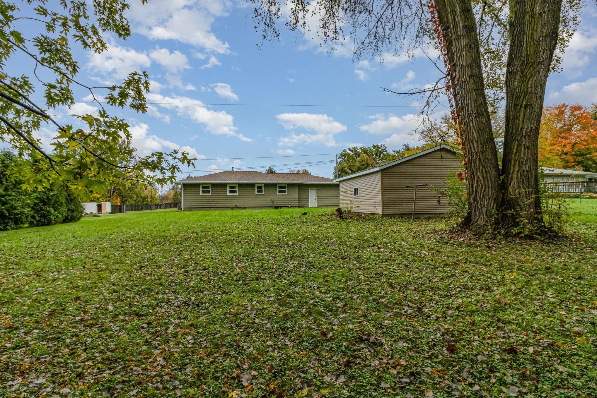 1448 Glynview Trail Faribault, MN 55021 - Photo 3 of 18