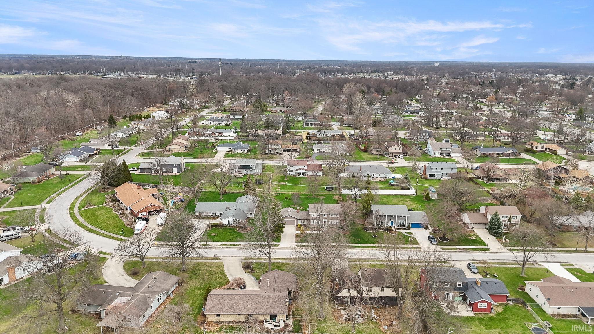 6033 Bohde Trail Fort Wayne, IN 46835 - Photo 3 of 36