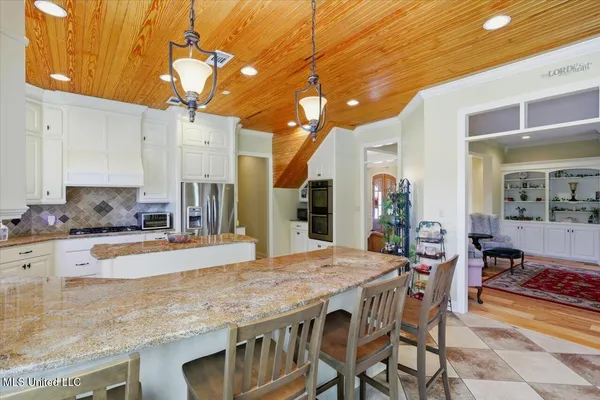 $699,900 | 202 Esplanade Drive, Brandon, MS 39047