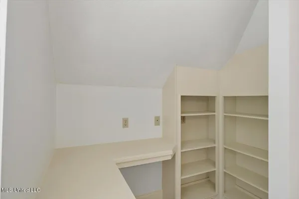 $699,900 | 202 Esplanade Drive, Brandon, MS 39047