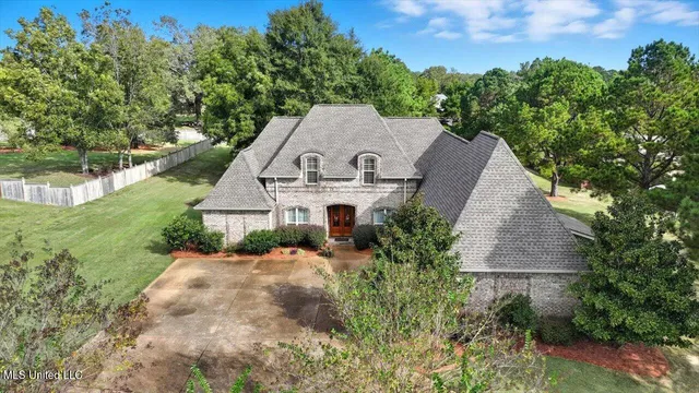 $699,900 | 202 Esplanade Drive, Brandon, MS 39047