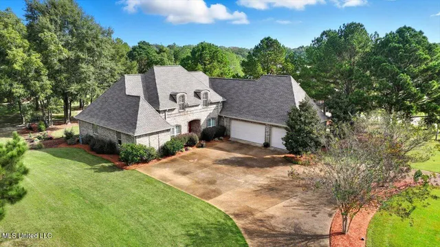 $699,900 | 202 Esplanade Drive, Brandon, MS 39047