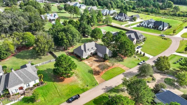 $699,900 | 202 Esplanade Drive, Brandon, MS 39047