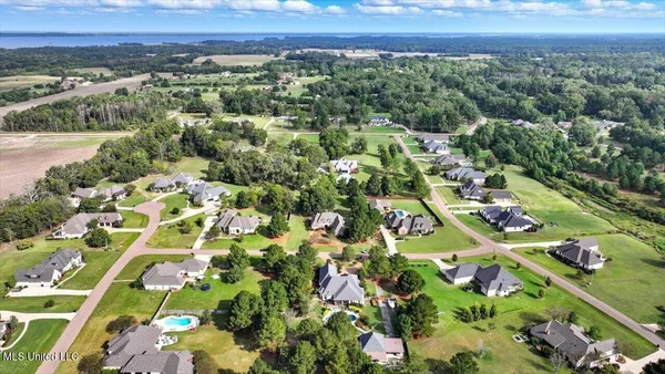 $699,900 | 202 Esplanade Drive, Brandon, MS 39047