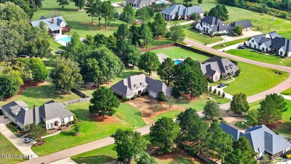 $699,900 | 202 Esplanade Drive, Brandon, MS 39047