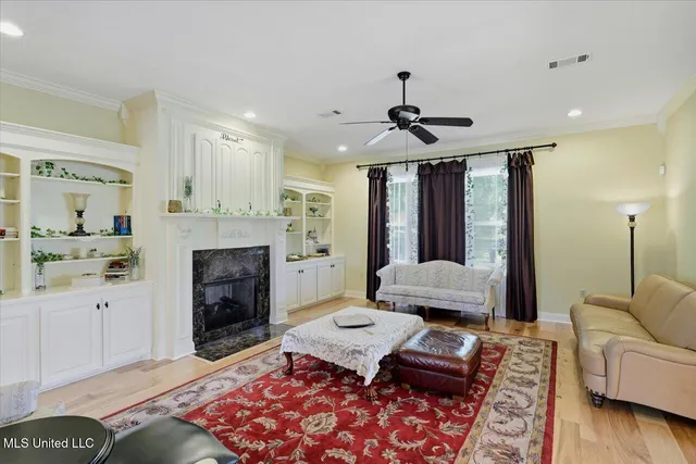 $699,900 | 202 Esplanade Drive, Brandon, MS 39047