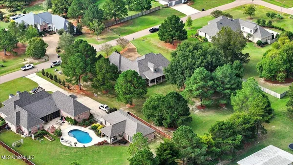 $699,900 | 202 Esplanade Drive, Brandon, MS 39047