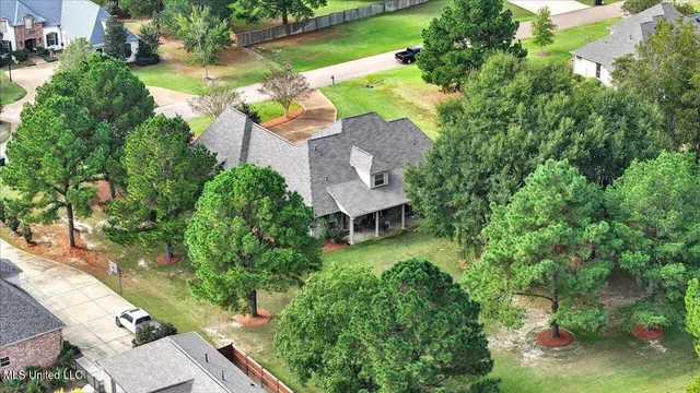 $699,900 | 202 Esplanade Drive, Brandon, MS 39047