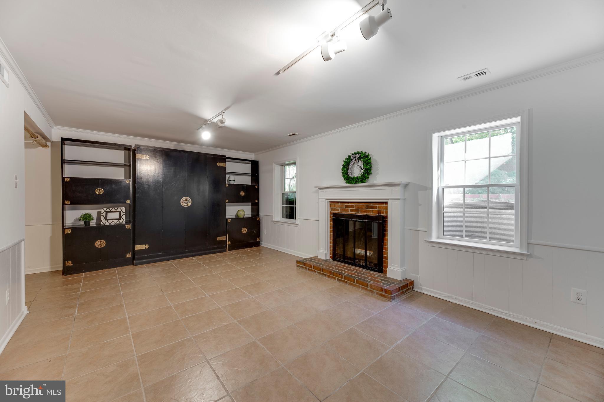 6401 Wainfleet Court Springfield, VA 22152 - Photo 32 of 42 Gallery Image 32