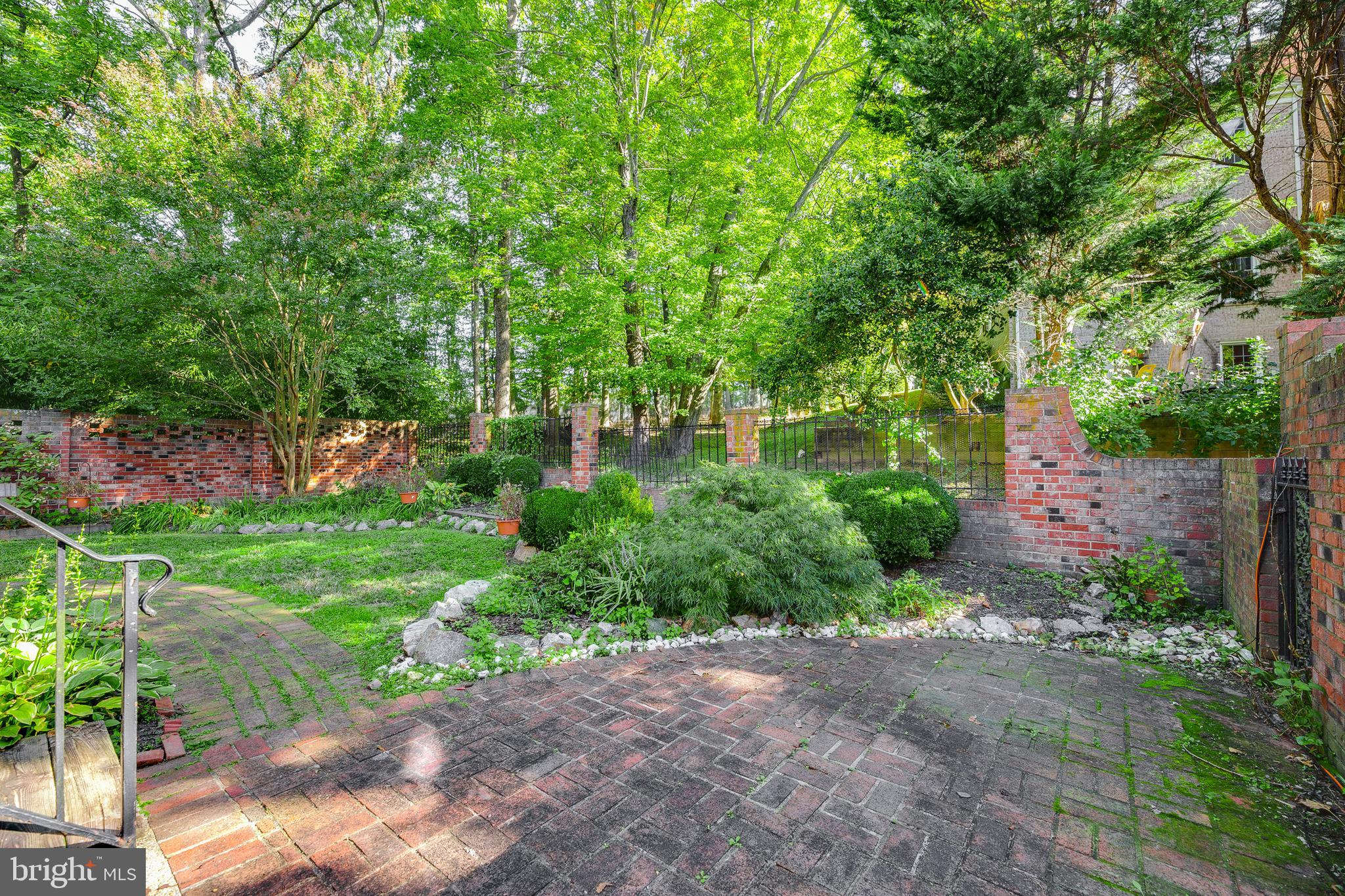 6401 Wainfleet Court Springfield, VA 22152 - Photo 39 of 42 Gallery Image 39