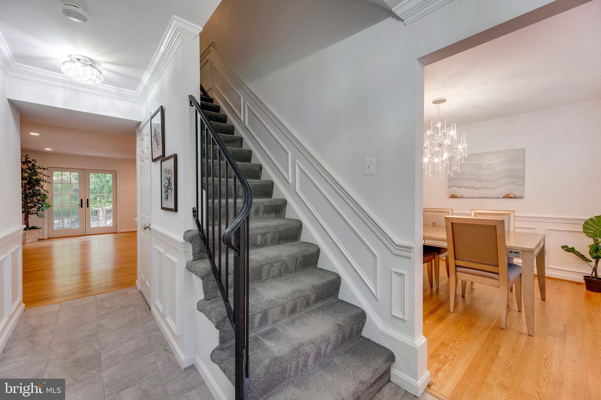 6401 Wainfleet Court Springfield, VA 22152 - Photo 6 of 42 Gallery Image 6