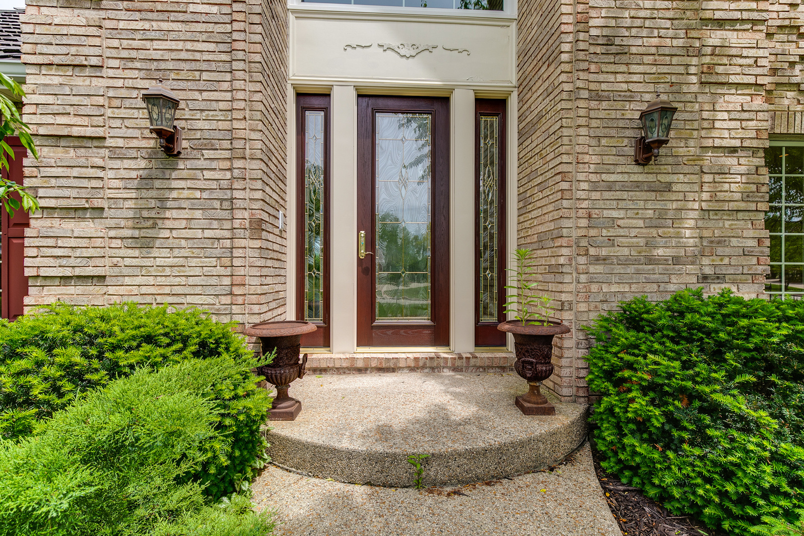 1302 Brandywine Road Libertyville, IL 60048 - Photo 3 of 58