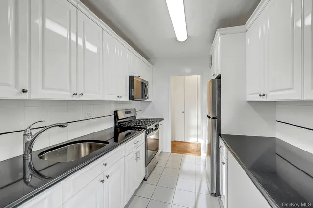 $240,000 | 615 Palmer Road, Unit 1004, Yonkers, NY 10701