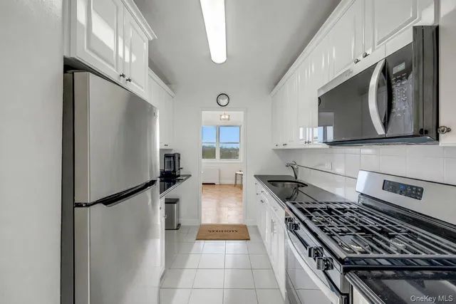 $240,000 | 615 Palmer Road, Unit 1004, Yonkers, NY 10701