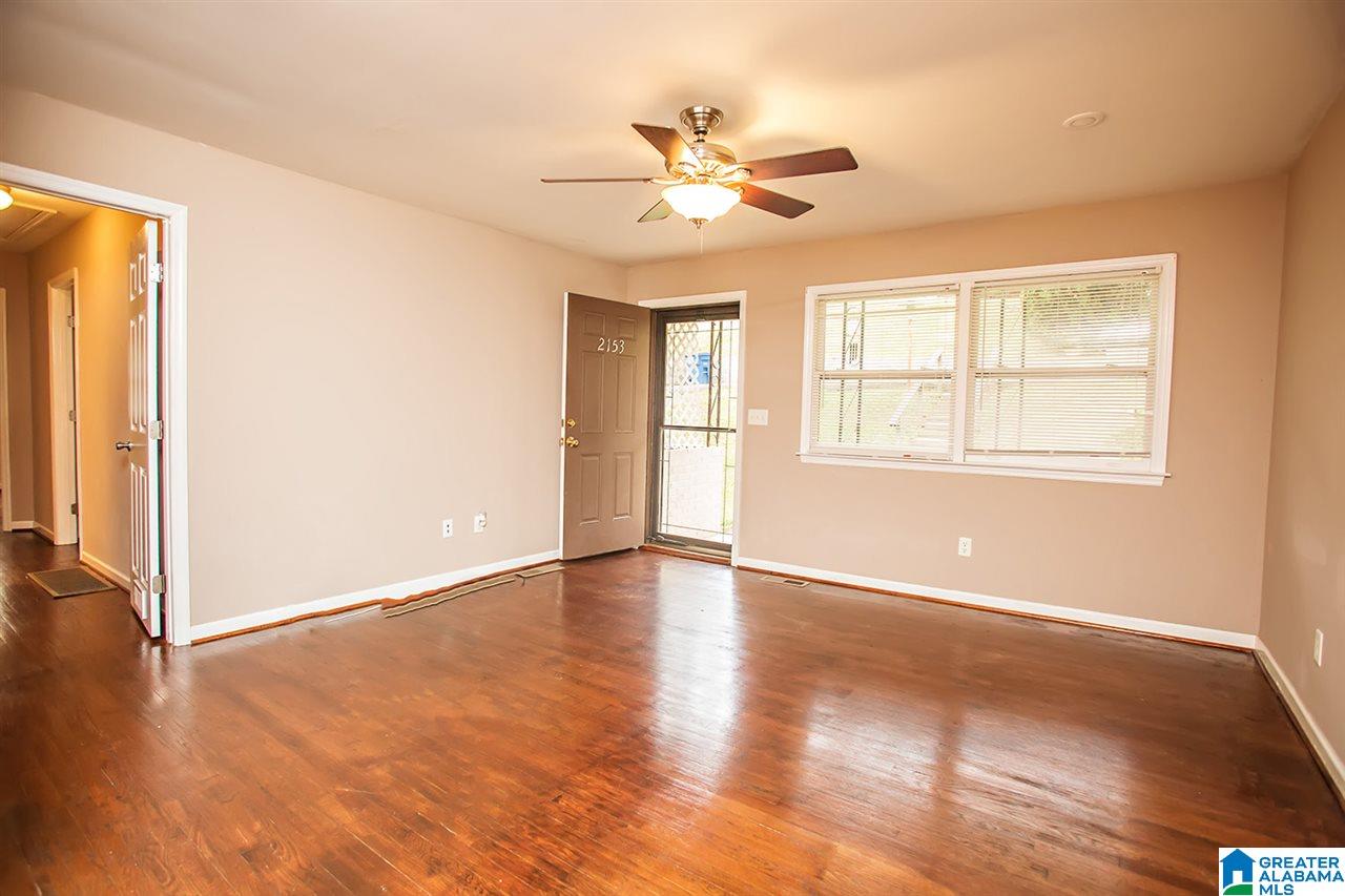 2153 Chapel Hill Road Birmingham, AL 35216 - Photo 4 of 28