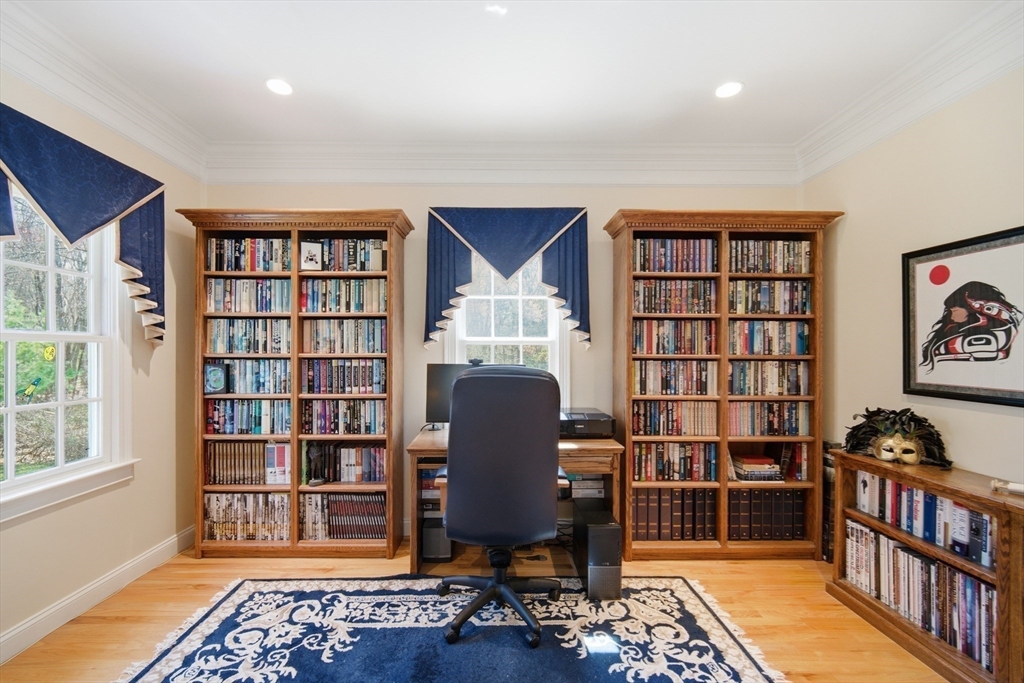 125 Hudson Road Sudbury, MA 01776 - Photo 14 of 41