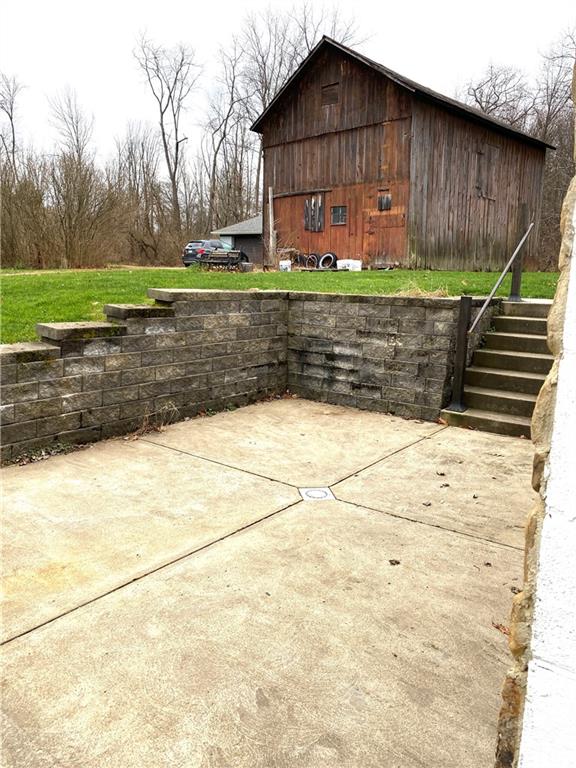 102 Savannah Gardner Road New Castle, PA 16101 - Photo 5 of 16 Gallery Image 5