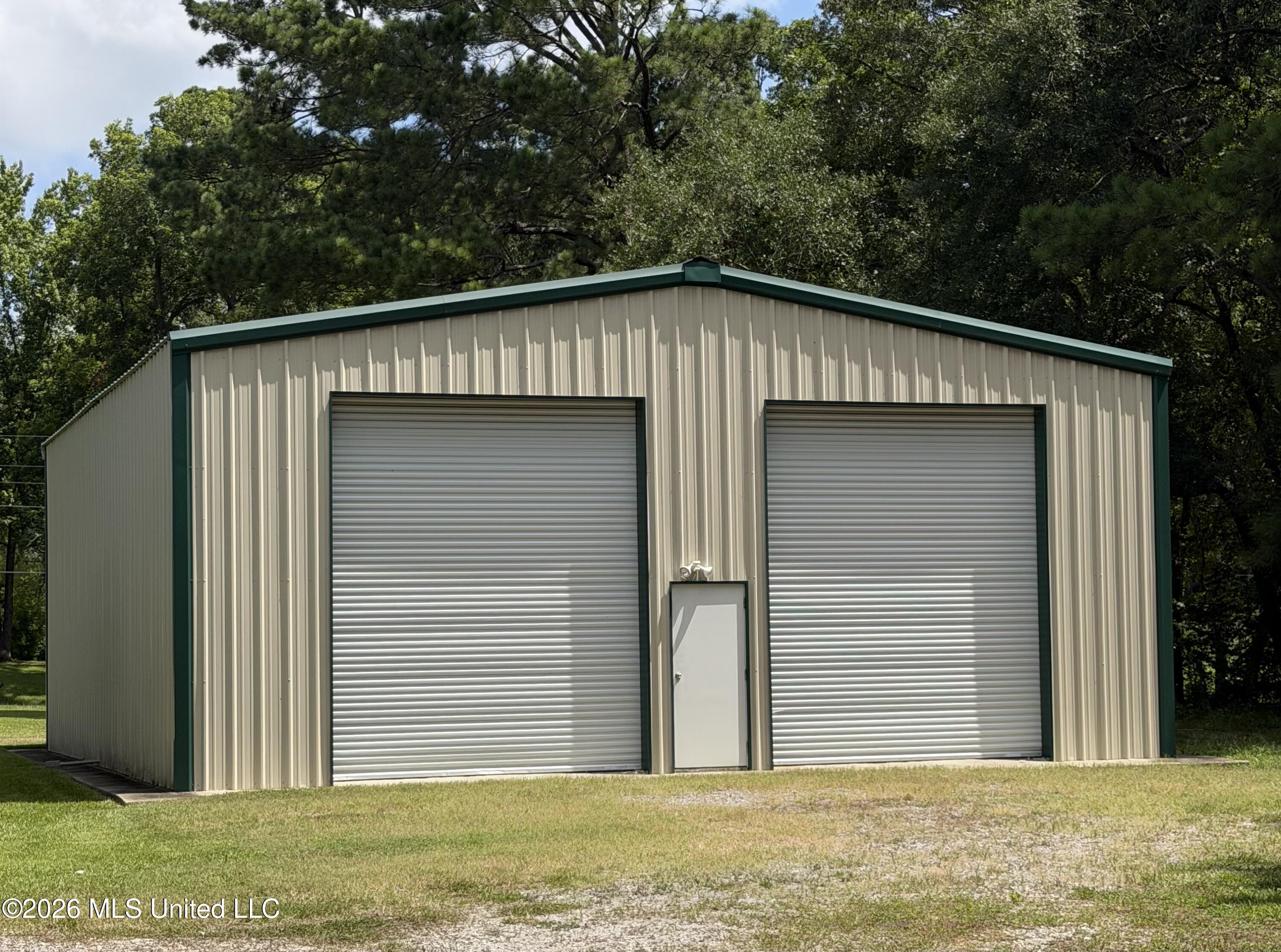 18 Jordan Road Natchez, MS 39120 - Photo 6 of 15 IMG_1534