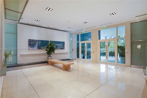 $3,000 | 2101 Brickell Avenue, Unit 2102, Miami, FL 33129