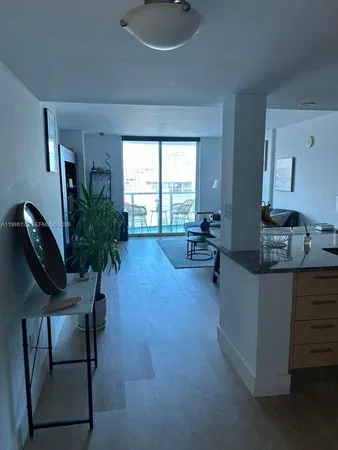 $3,000 | 2101 Brickell Avenue, Unit 2102, Miami, FL 33129