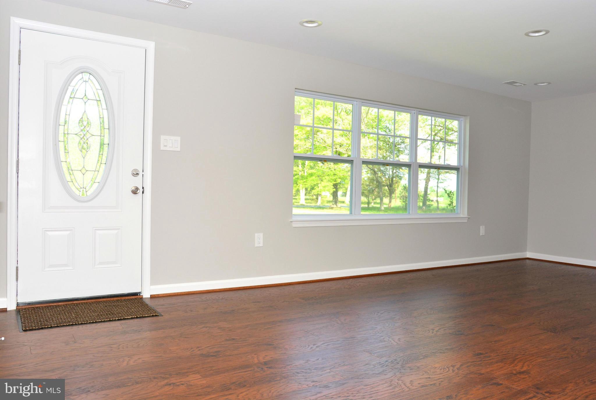 40549 Parsons Mill Road Leonardtown, MD 20650 - Photo 14 of 24 Living Room