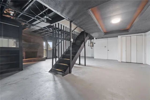 $179,000 | 727 Scenery Drive, Elizabeth, PA 15037