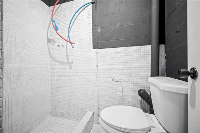 $179,000 | 727 Scenery Drive, Elizabeth, PA 15037