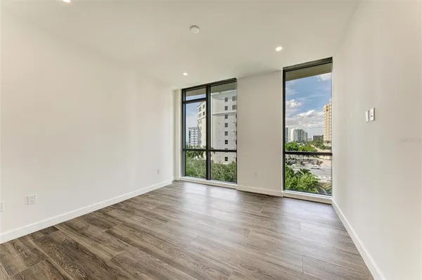 $13,500 | 111 Golden Gate Point, Unit 402, Sarasota, FL 34236