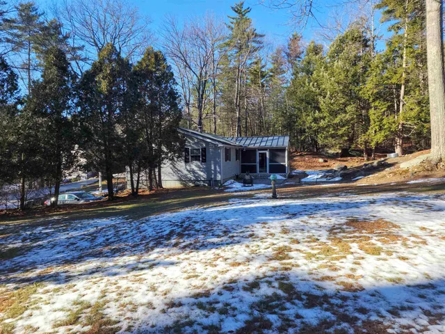 $524,900 | 31 Barnard Hill Road, Dunbarton, NH 03046