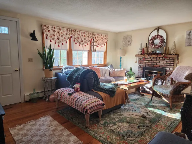 $524,900 | 31 Barnard Hill Road, Dunbarton, NH 03046