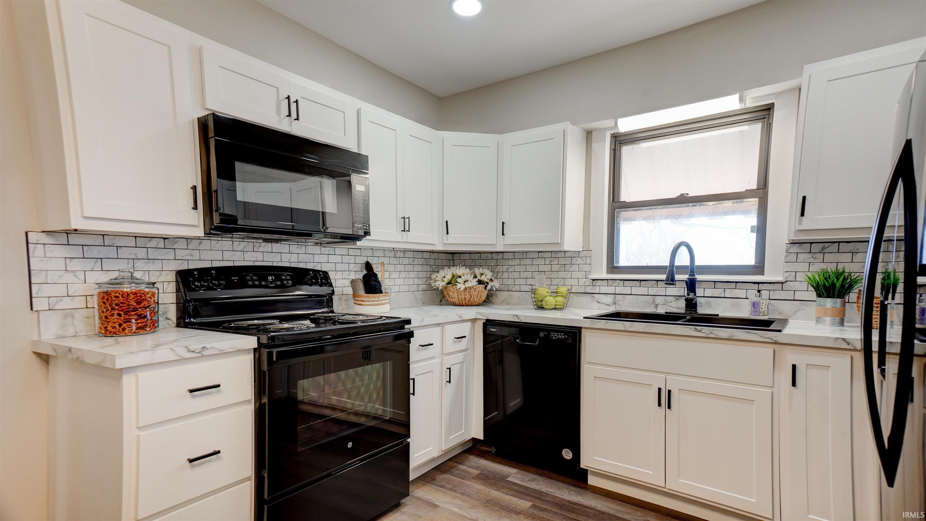 2730 West Mill Road Evansville, IN 47720 - Photo 16 of 32 Gallery Image 16