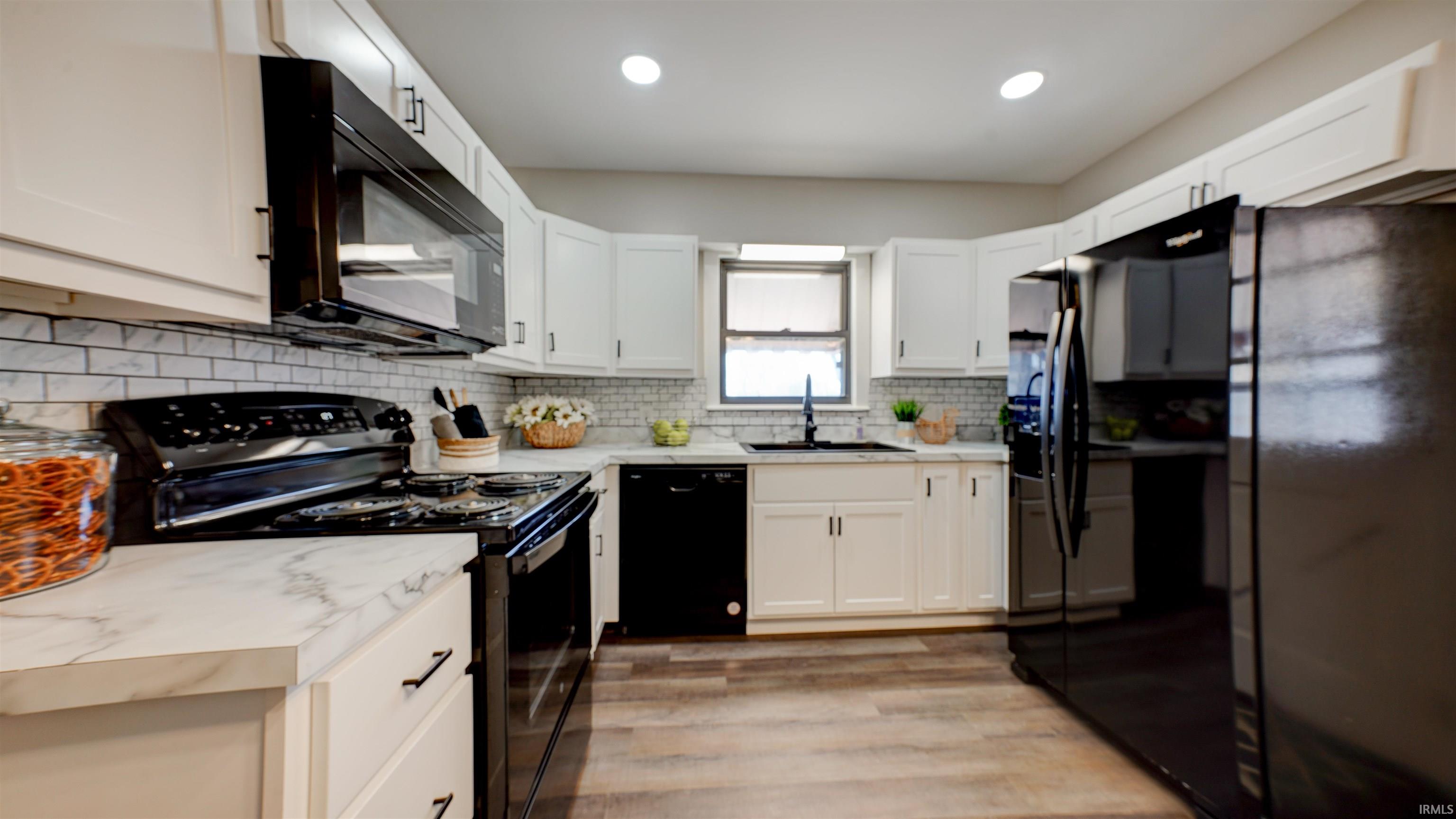 2730 West Mill Road Evansville, IN 47720 - Photo 18 of 32 Gallery Image 18